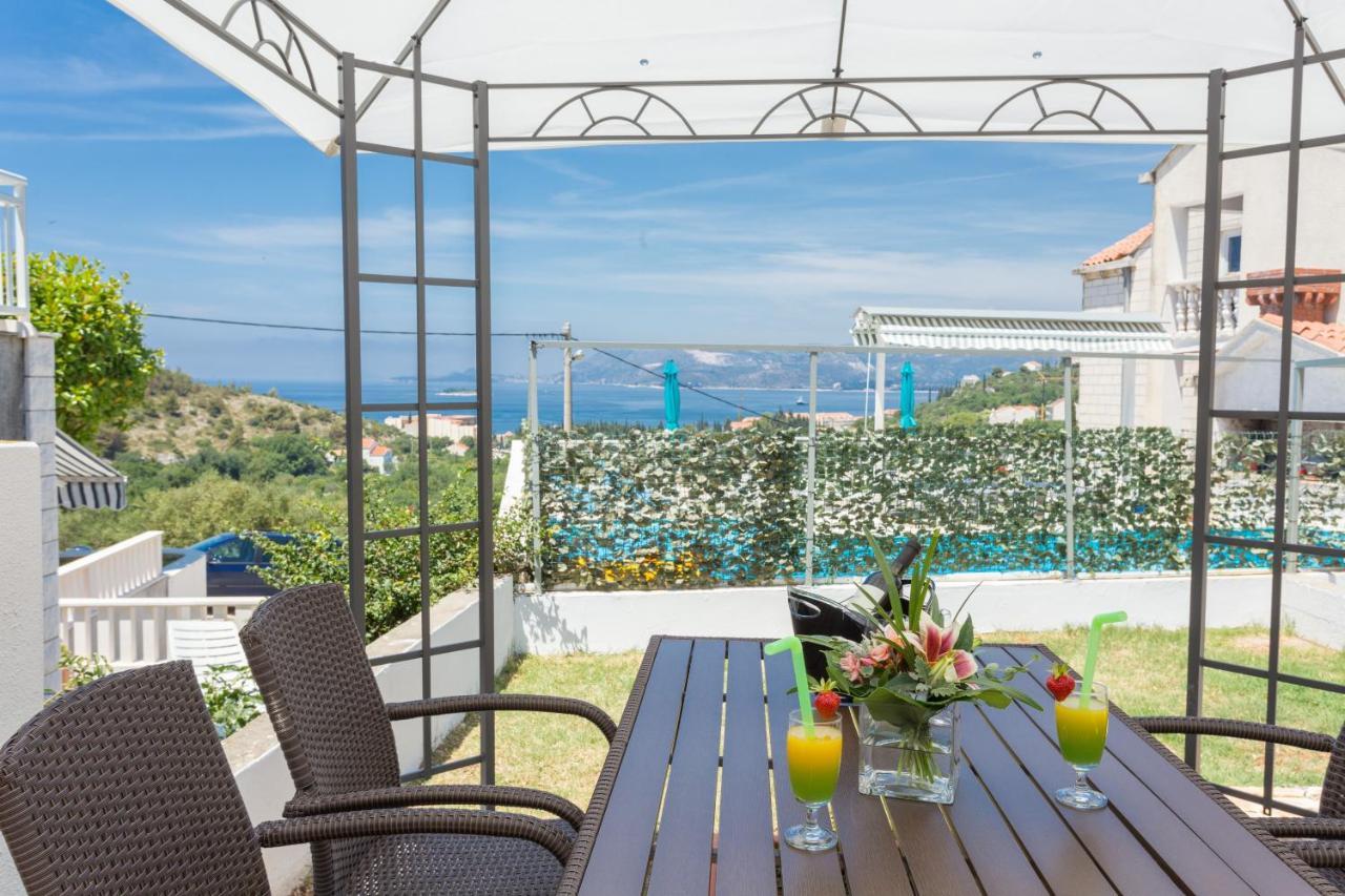 Apartments Oleander Sea View ツァヴタット エクステリア 写真