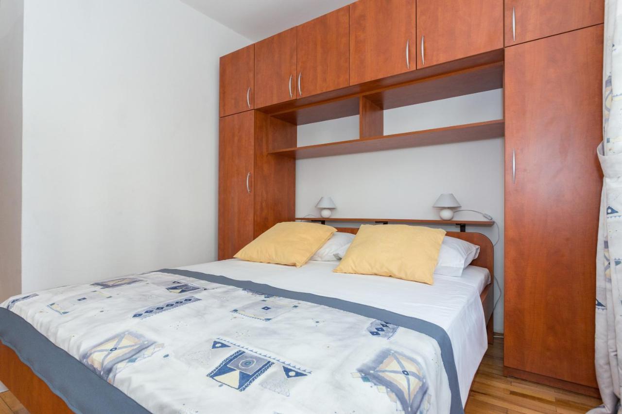 Apartments Oleander Sea View ツァヴタット エクステリア 写真