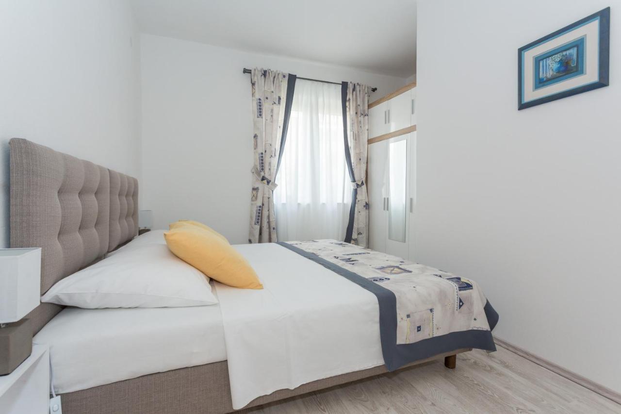 Apartments Oleander Sea View ツァヴタット エクステリア 写真